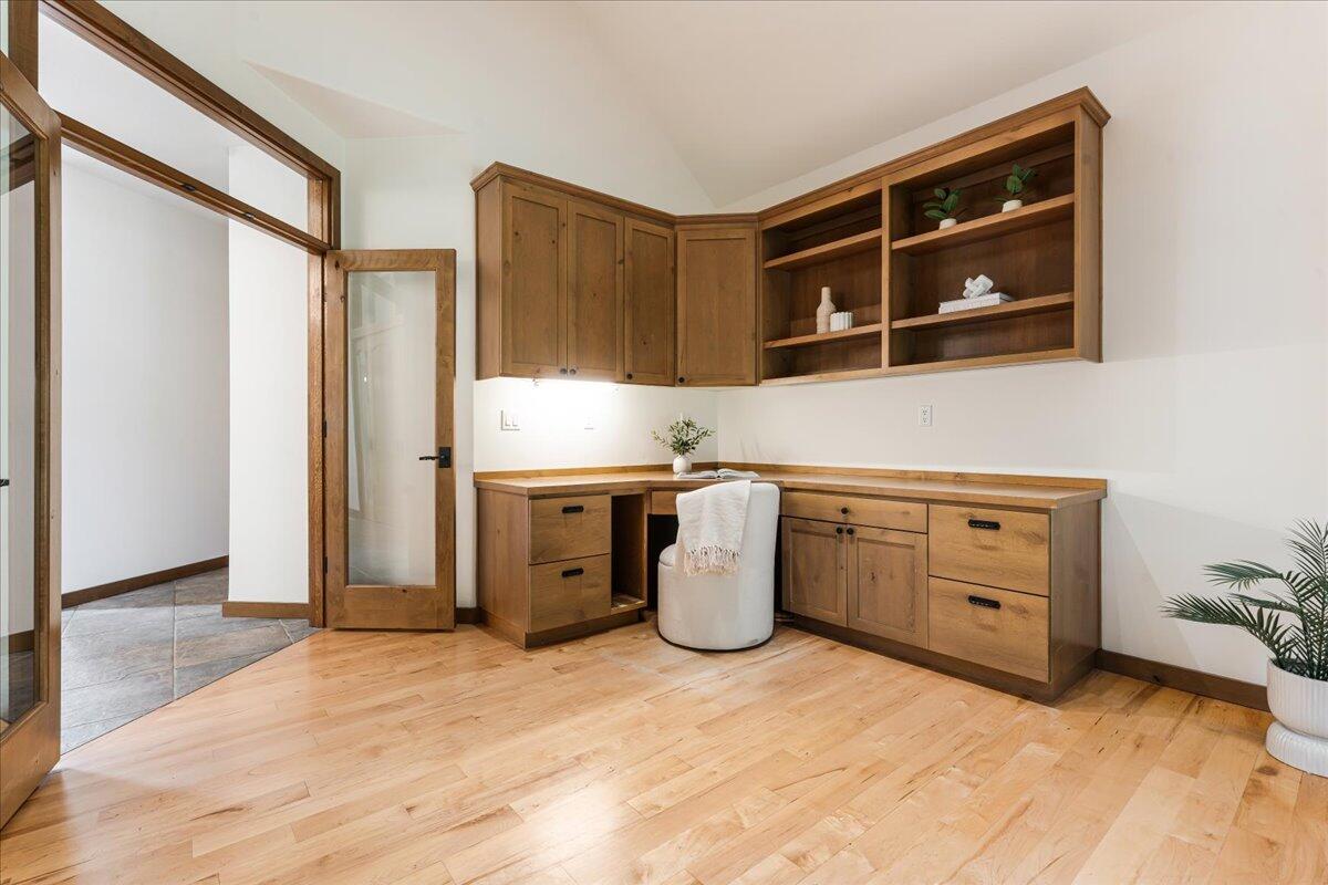 Broken Top - Residential