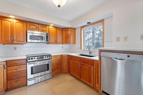 Tiny photo for 2490 NW Deschutes Drive, Madras, OR 97741 (MLS # 220212484)