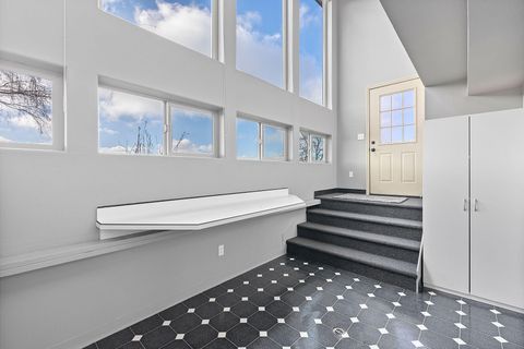 Tiny photo for 2490 NW Deschutes Drive, Madras, OR 97741 (MLS # 220212484)