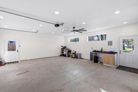 Tiny photo for 110 Stonebrook Way, Merlin, OR 97532 (MLS # 220212961)