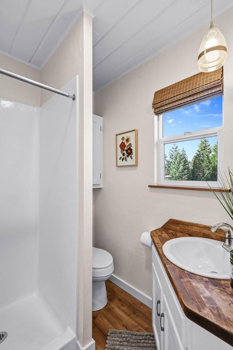 Tiny photo for 110 Stonebrook Way, Merlin, OR 97532 (MLS # 220212961)