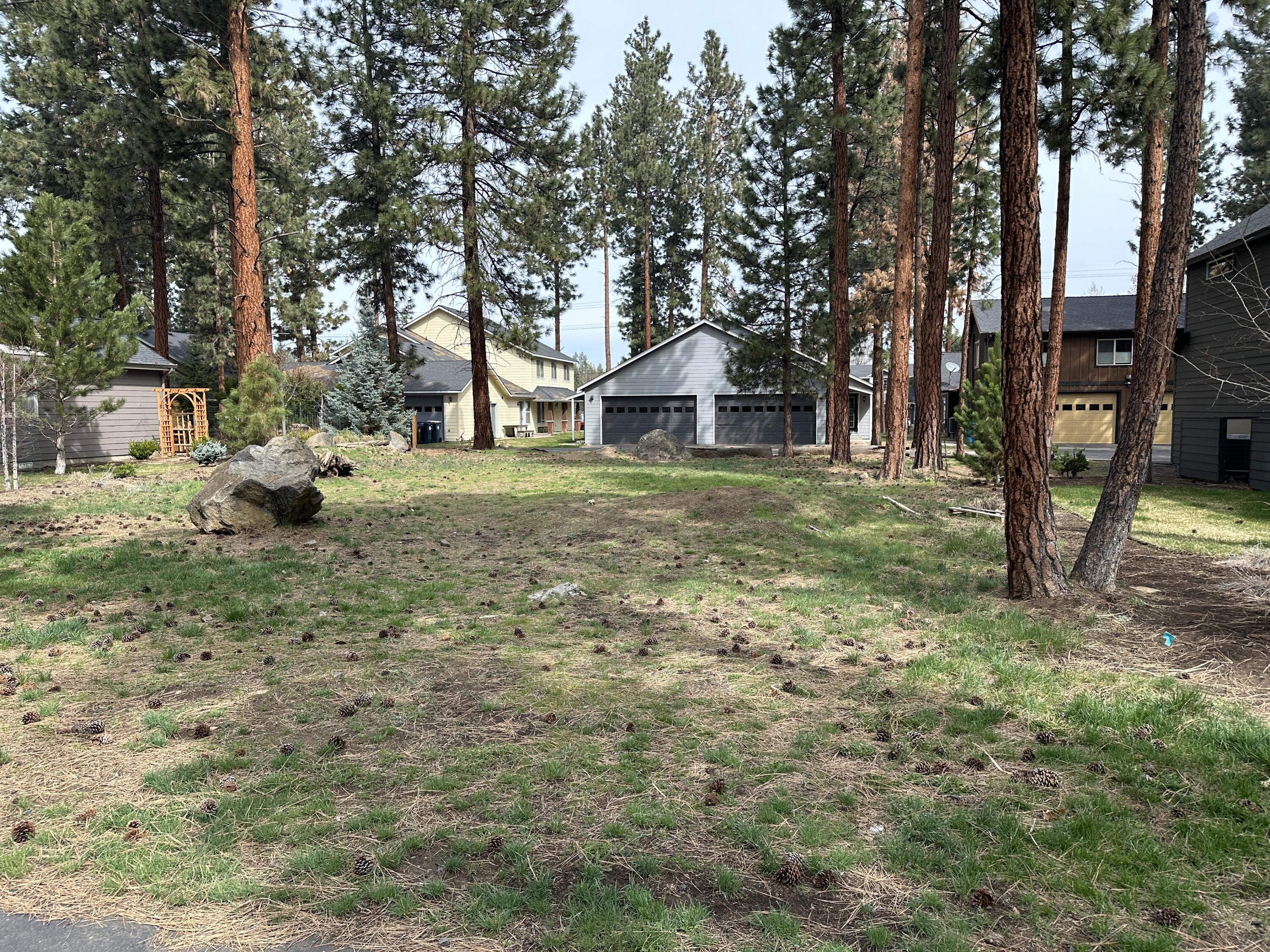 946 E Timber Pine Drive