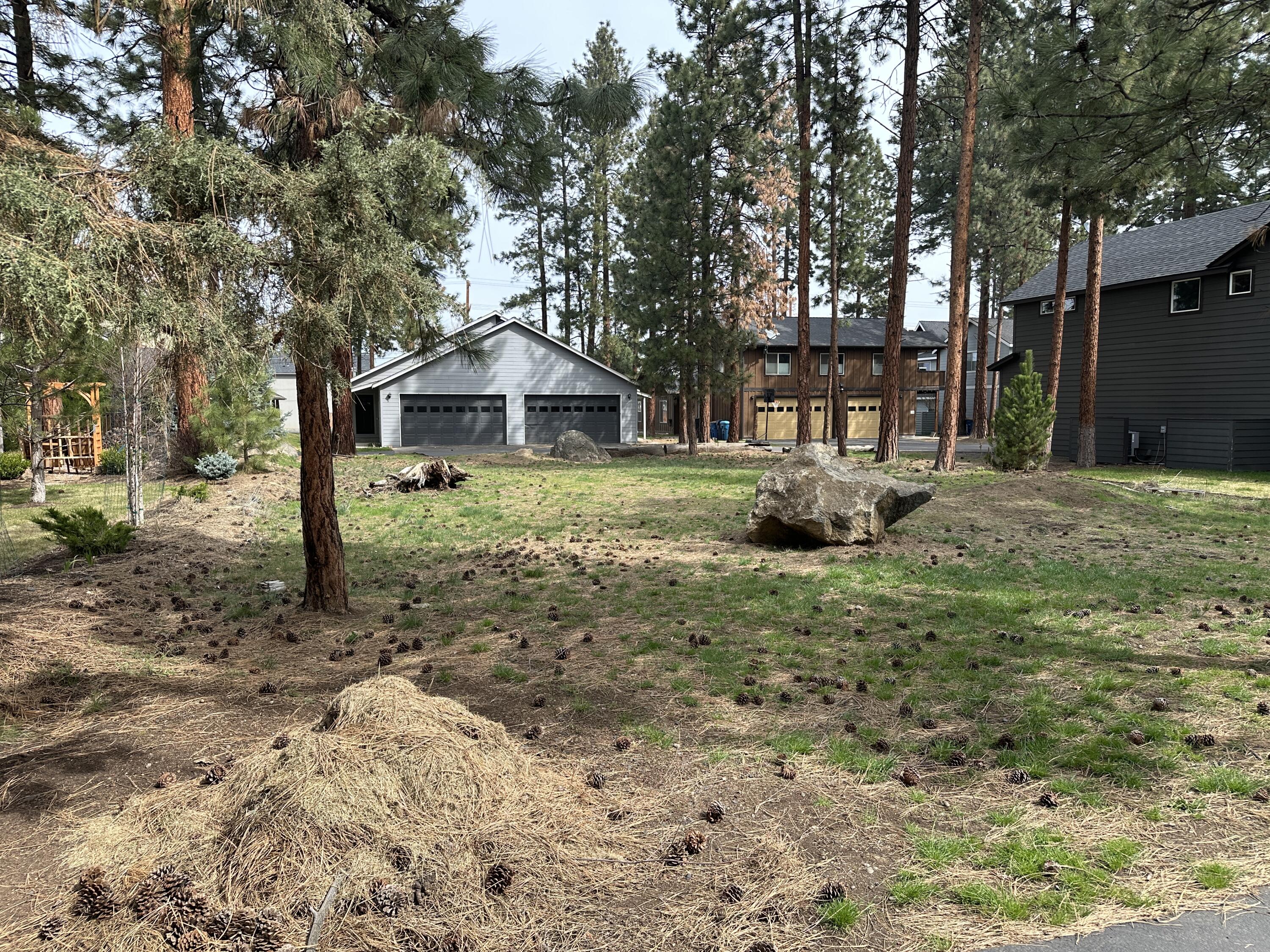 946 E Timber Pine Drive