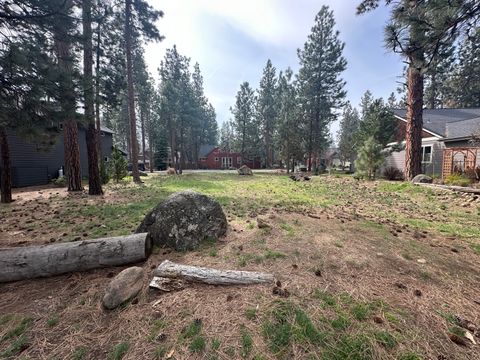 946 E Timber Pine Drive Sisters OR 97759