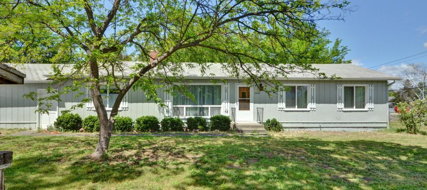 Incredible Home with lots of potential. Don't let this go unseen. Newly painted just before hitting the market! An investor's dream, or perfect for a buyer with ambition to make it their own. Wonderfully crafted 3 bedroom, 2 Bath home with a wealth of space inside and out. Located just outside of mainland Central Point, you get the feel of the city while staying further out of town. Outside offers more than a quarter acre to hold an RV or boat comfortably. DON'T WAIT!! Come take a look at this GEM for yourself whit it's still available.