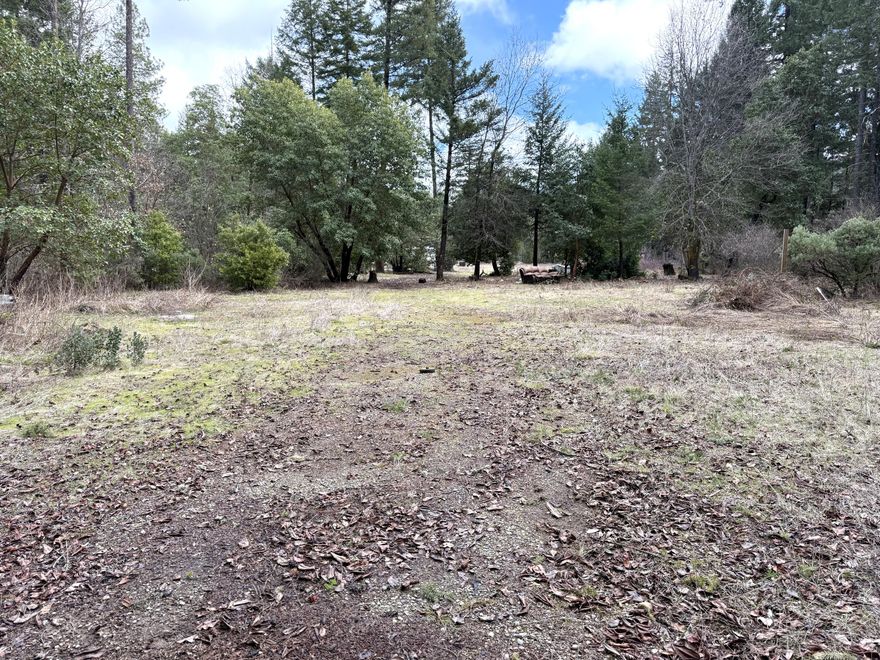 Level Land, some mature trees, some brush,
open meadow. Semi Private. Has a drilled well, that will need a pump system and a reconstructed pump house. Nice location, if you want to live off the beaten path, yet only appx. 8 miles to City conveniences. The access to property is over a private road, and recorded for ingress & egress to subject property.
Owner is motivated to sell, changes in their plans.