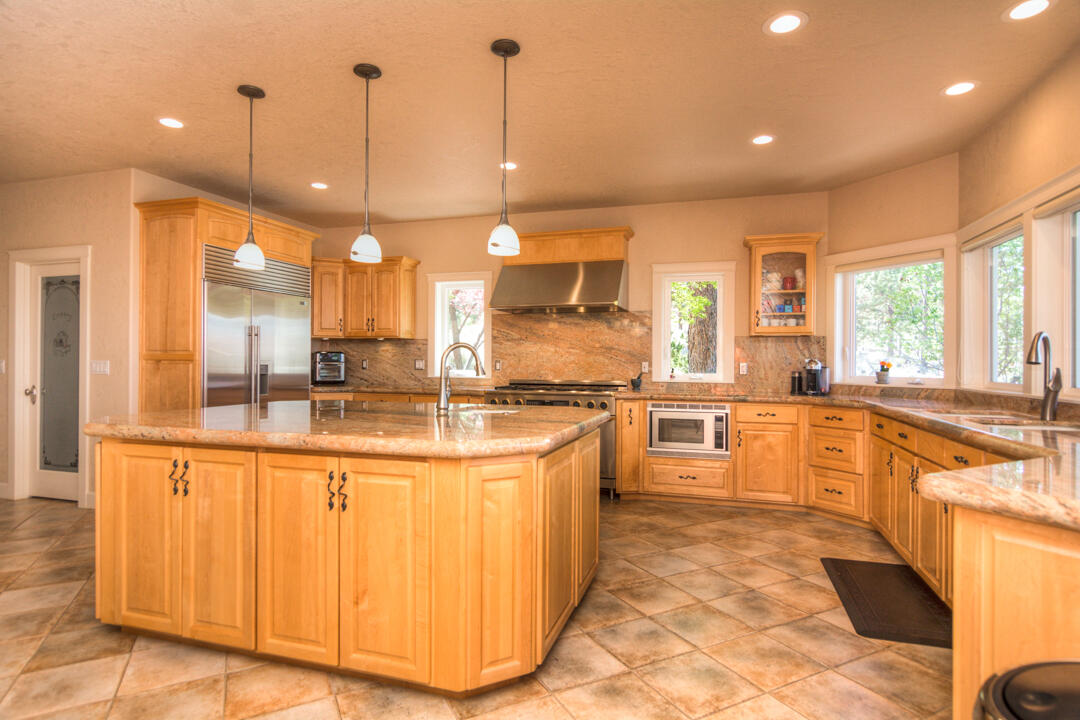 Awbrey Butte - Residential