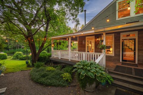 Tiny photo for 1900 Midway Avenue, Grants Pass, OR 97527 (MLS # 220219467)