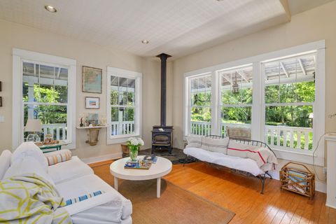 Tiny photo for 1900 Midway Avenue, Grants Pass, OR 97527 (MLS # 220219467)