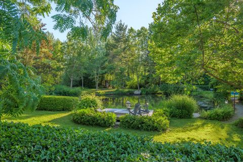 Tiny photo for 1900 Midway Avenue, Grants Pass, OR 97527 (MLS # 220219467)