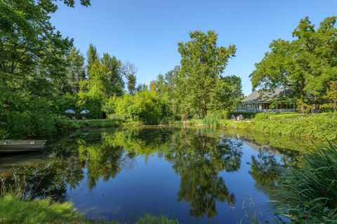 Tiny photo for 1900 Midway Avenue, Grants Pass, OR 97527 (MLS # 220219467)