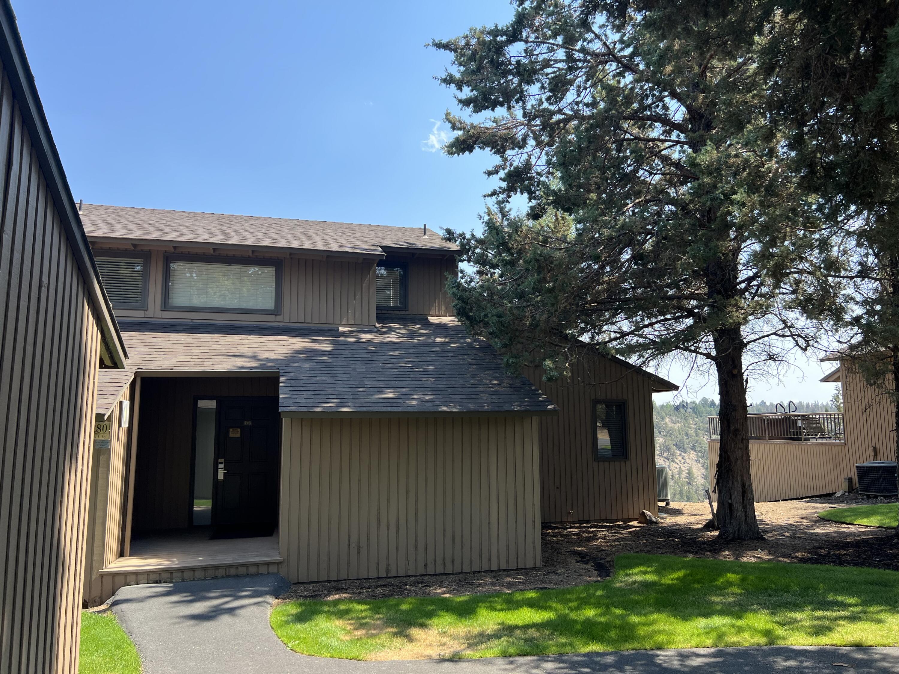 Eagle Crest - Residential