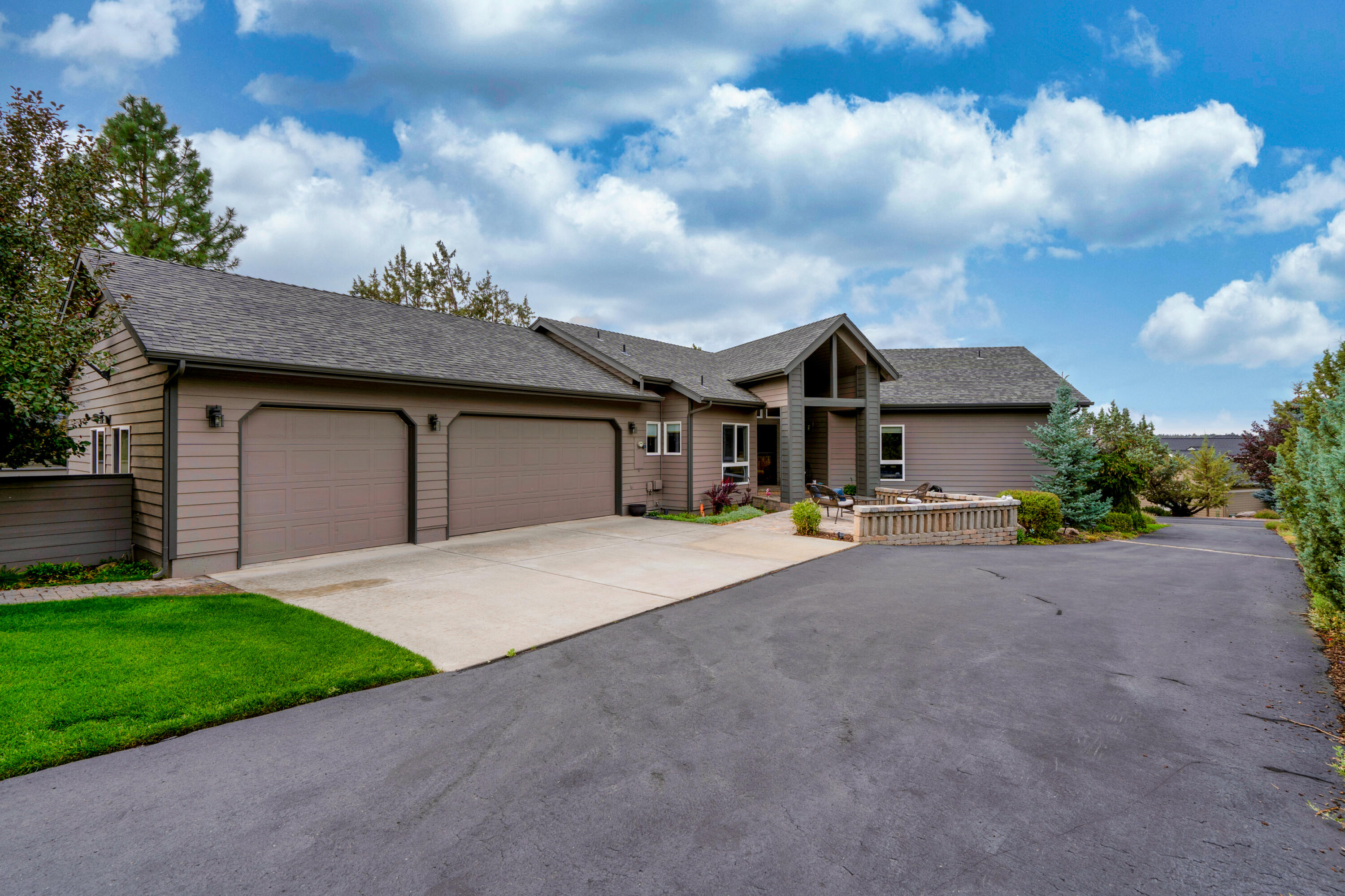 Eagle Crest - Residential