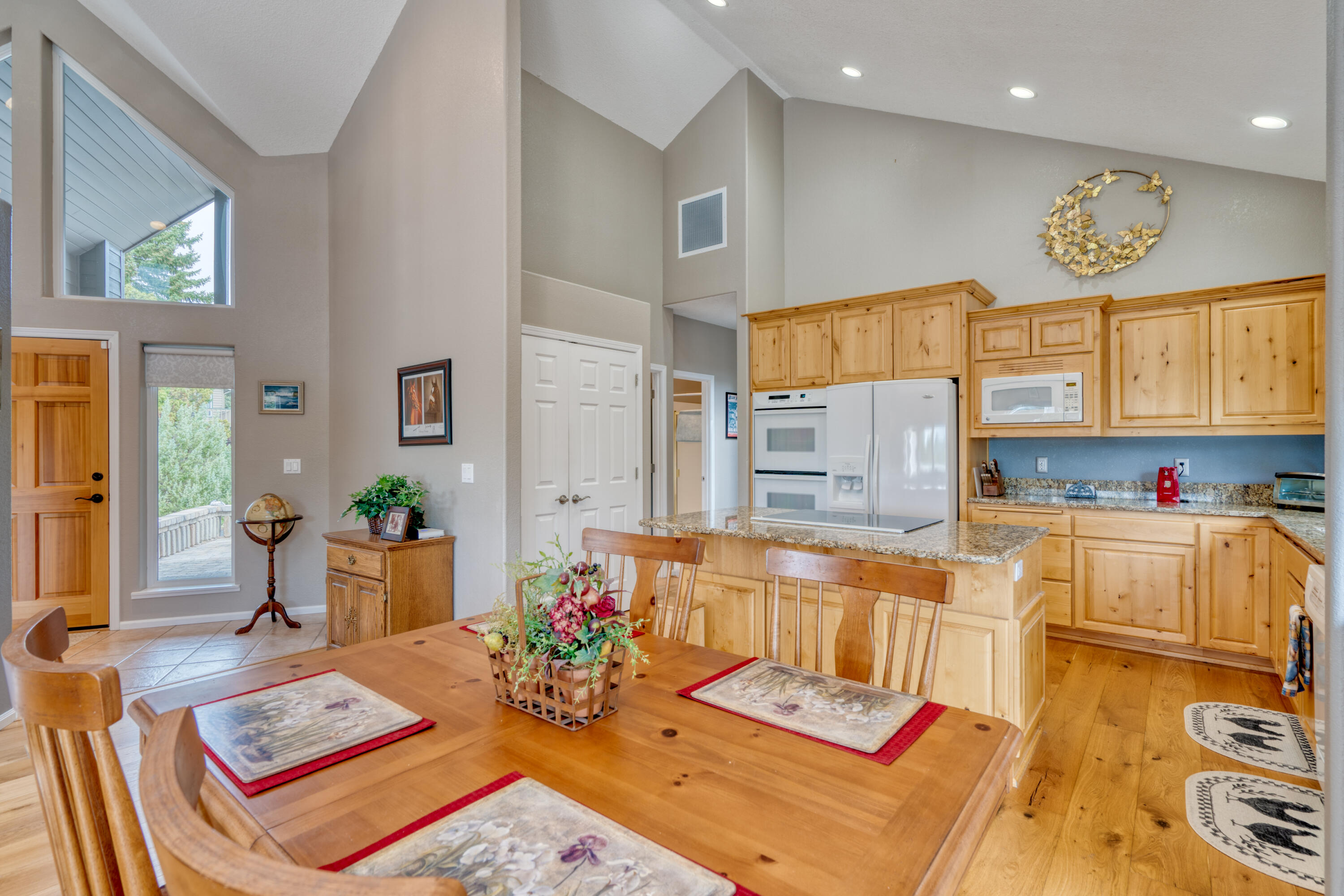 Eagle Crest - Residential