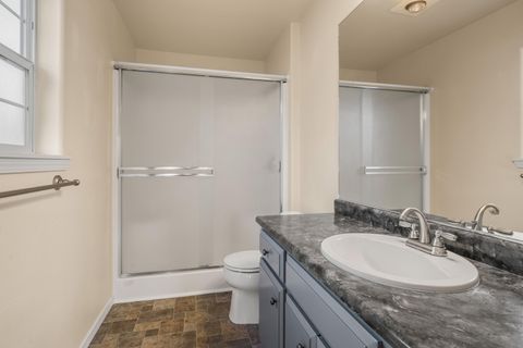 Tiny photo for 1818 Sarah Way, Medford, OR 97501 (MLS # 220217156)