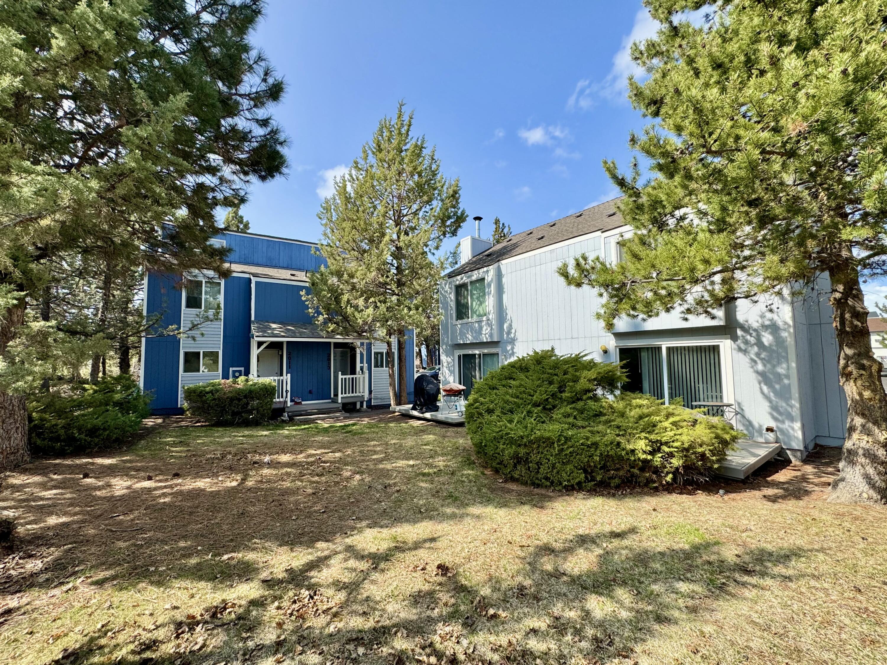 2011 NE Neil Way