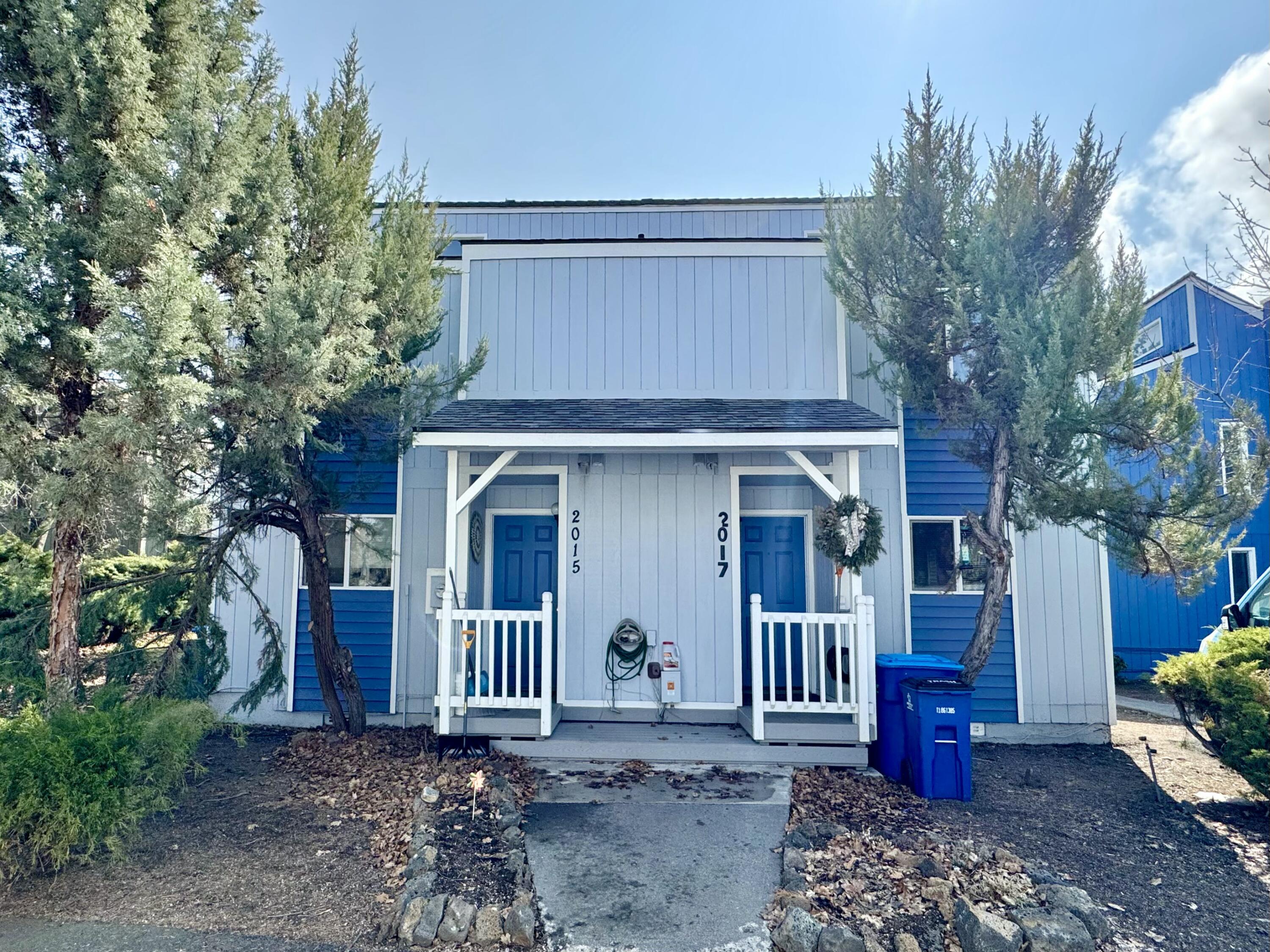 2011 NE Neil Way