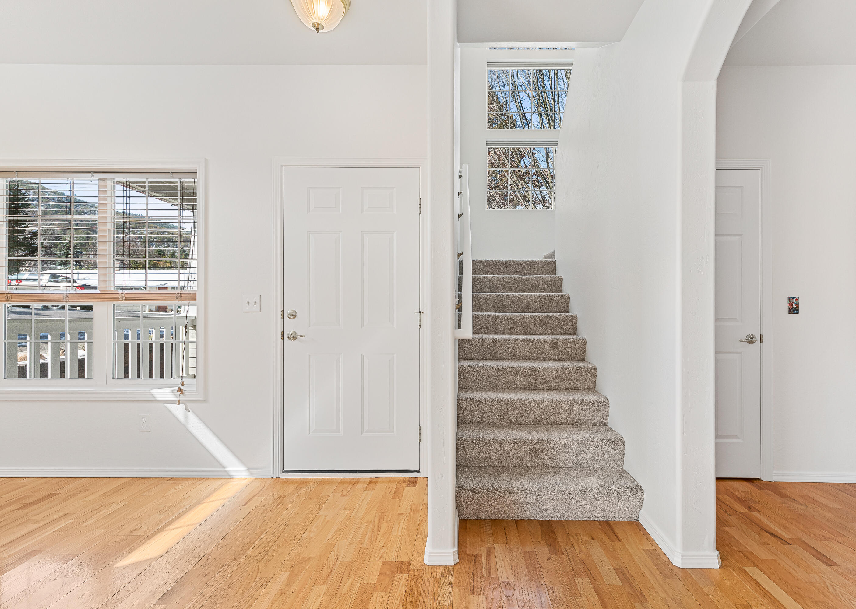Court On Mary Jane, The - Residential