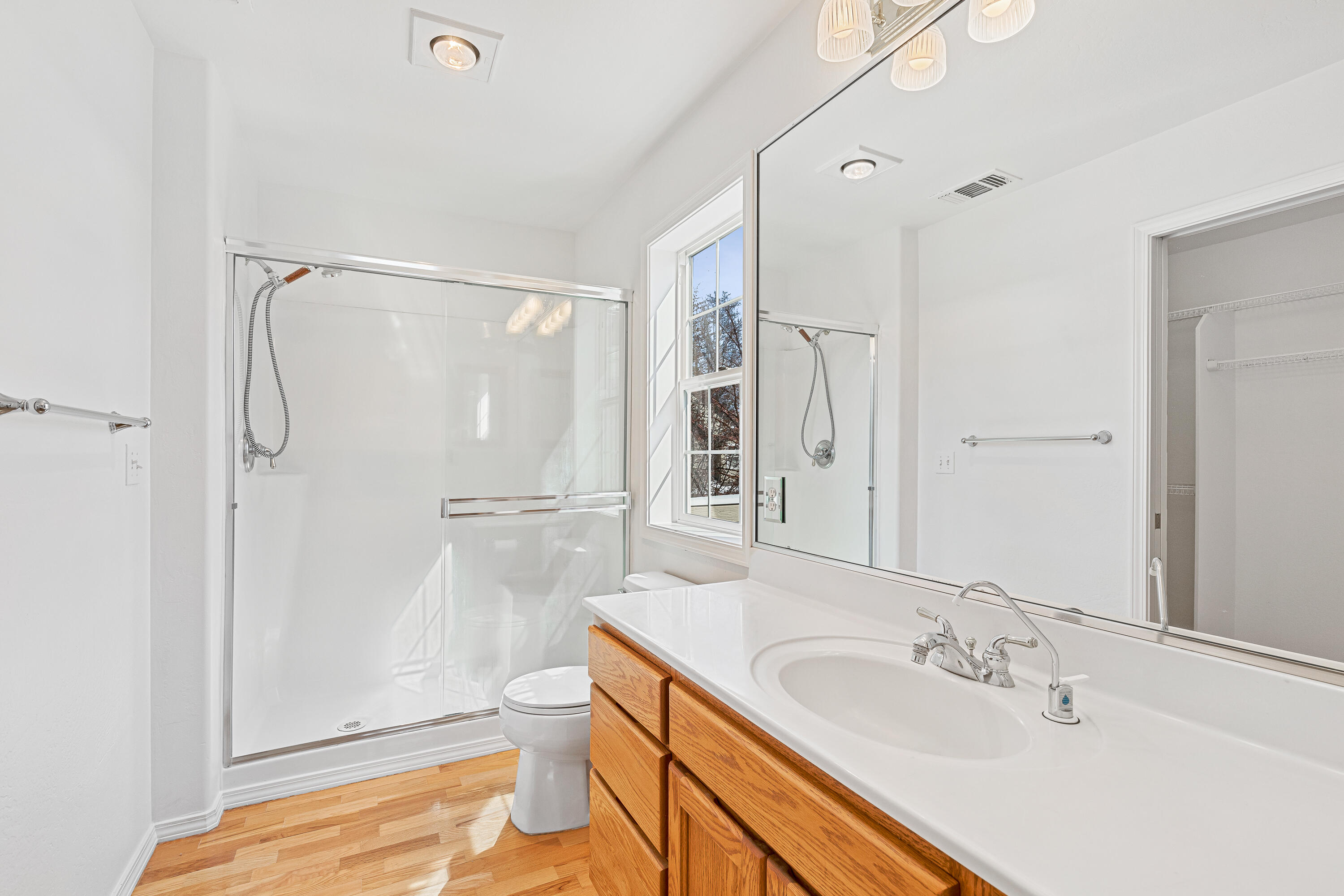 Court On Mary Jane, The - Residential