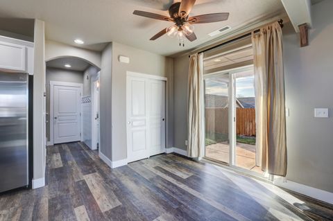 Tiny photo for 1525 SW 31st Street, Redmond, OR 97756 (MLS # 220219972)