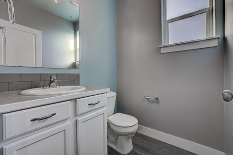 Tiny photo for 1525 SW 31st Street, Redmond, OR 97756 (MLS # 220219972)