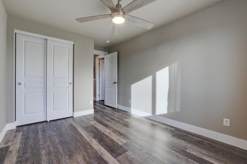 Tiny photo for 1525 SW 31st Street, Redmond, OR 97756 (MLS # 220219972)