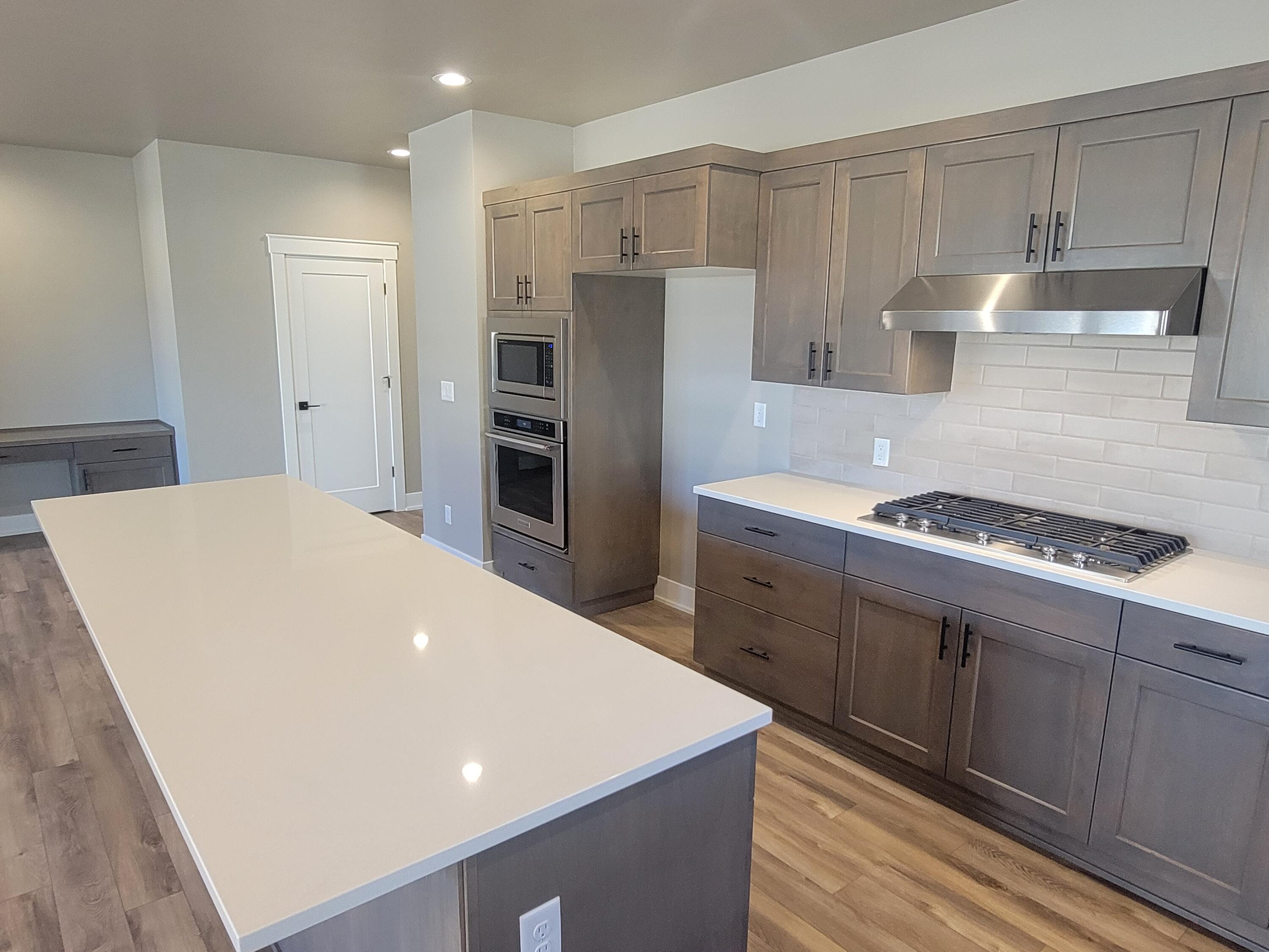 Dry Canyon - Residential