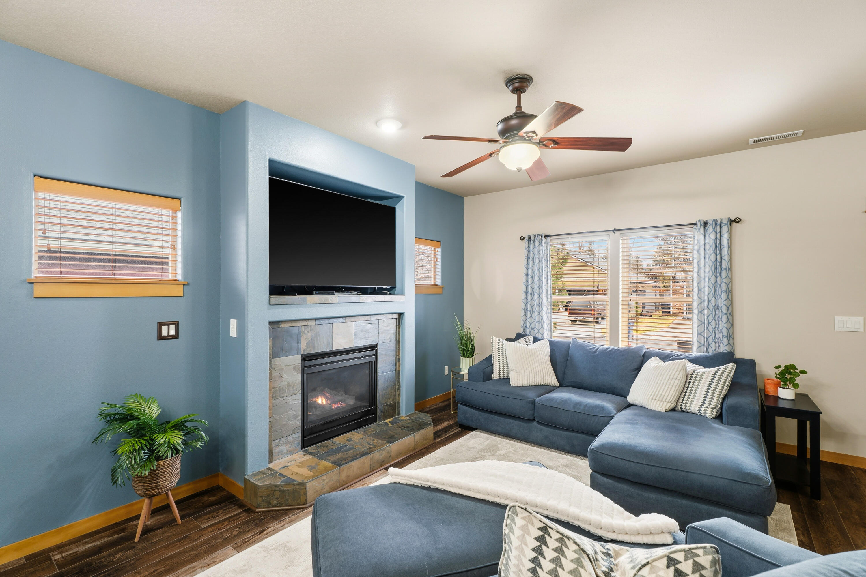 20302 SE Knightsbridge Place