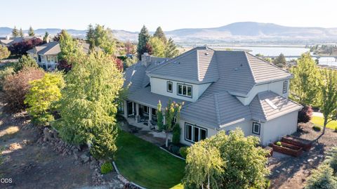 Tiny photo for 2646 Fairway Drive, Klamath Falls, OR 97601 (MLS # 220222765)