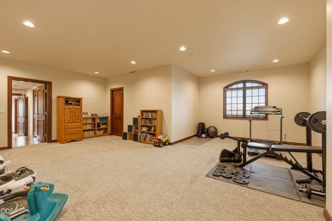 Tiny photo for 2646 Fairway Drive, Klamath Falls, OR 97601 (MLS # 220222765)