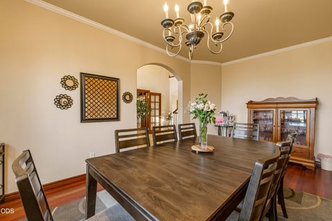 Tiny photo for 2646 Fairway Drive, Klamath Falls, OR 97601 (MLS # 220222765)