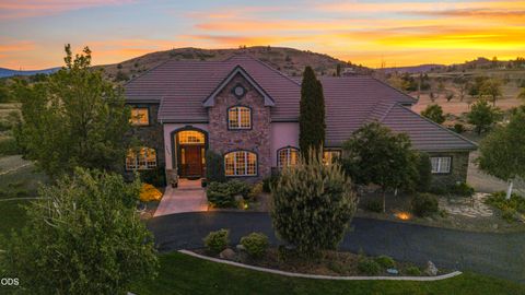 Tiny photo for 2646 Fairway Drive, Klamath Falls, OR 97601 (MLS # 220222765)