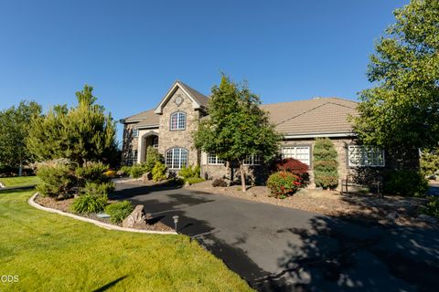Tiny photo for 2646 Fairway Drive, Klamath Falls, OR 97601 (MLS # 220222765)
