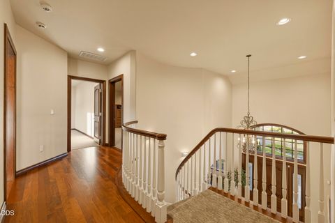 Tiny photo for 2646 Fairway Drive, Klamath Falls, OR 97601 (MLS # 220222765)