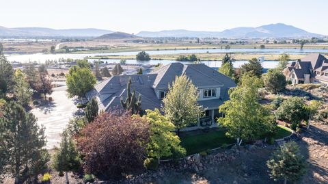 Tiny photo for 2646 Fairway Drive, Klamath Falls, OR 97601 (MLS # 220222765)