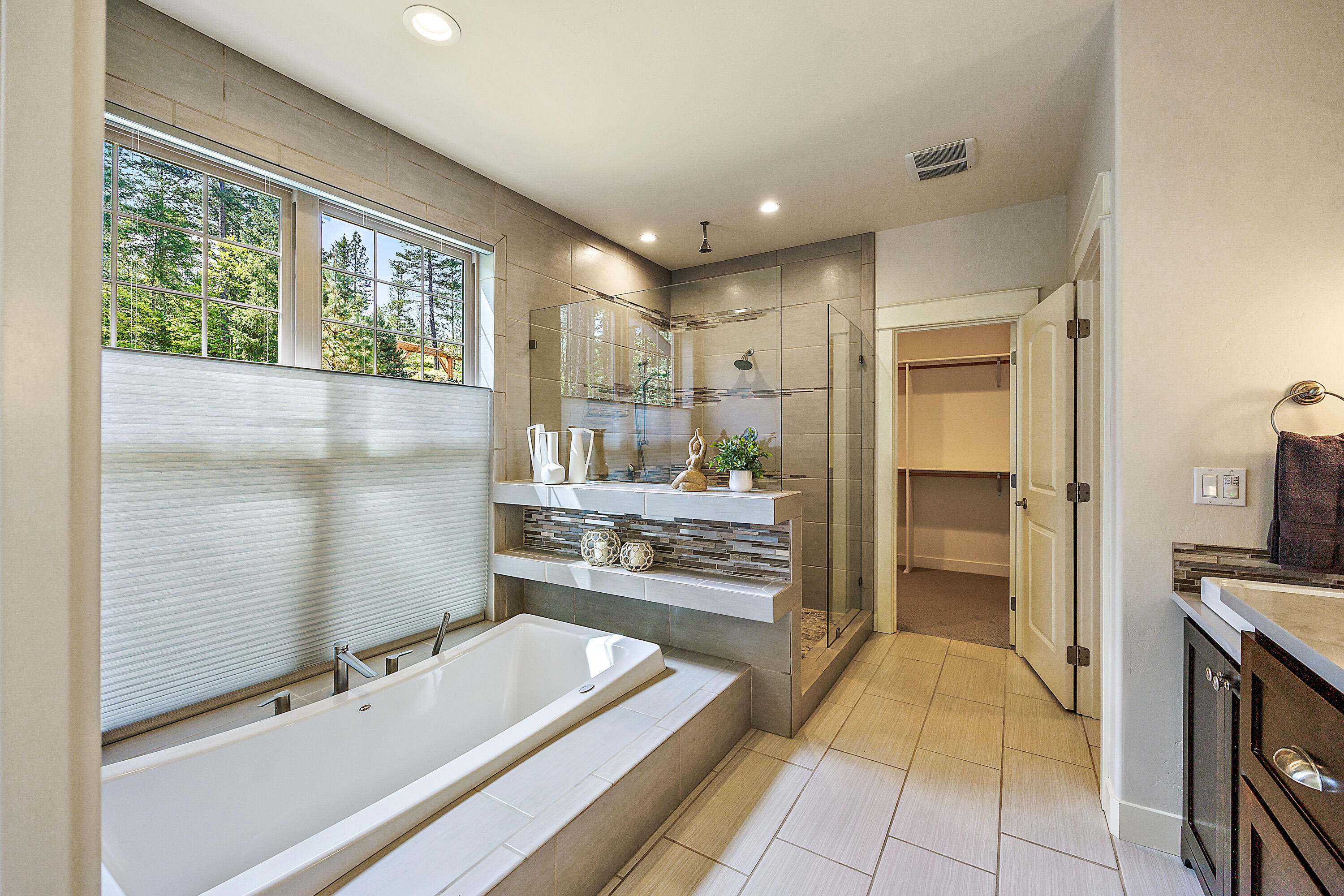 Ponderosa Ridge Estate - Residential