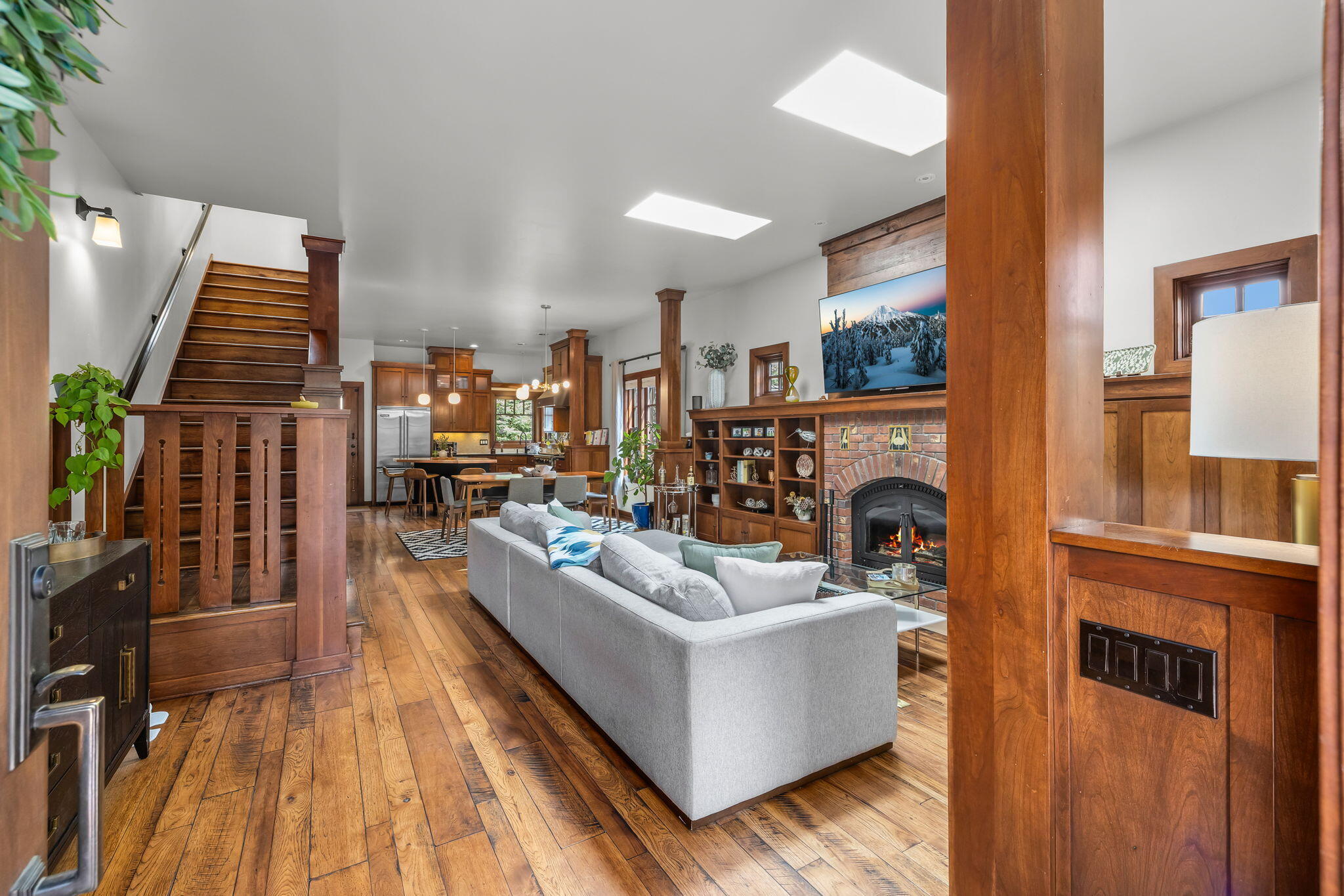 2216 NW 6th Street