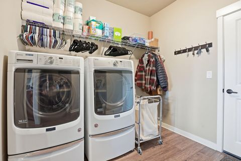 Tiny photo for 16507 Charlotte Day Drive, La Pine, OR 97739 (MLS # 220217013)