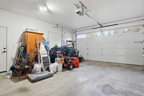 Tiny photo for 16507 Charlotte Day Drive, La Pine, OR 97739 (MLS # 220217013)