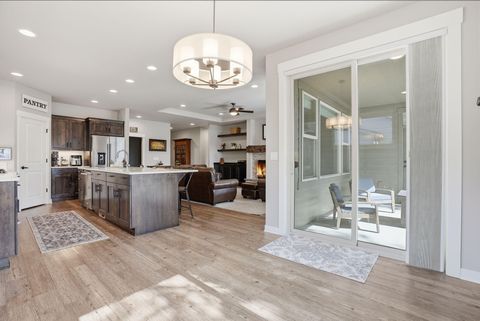 Tiny photo for 16507 Charlotte Day Drive, La Pine, OR 97739 (MLS # 220217013)