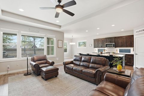 Tiny photo for 16507 Charlotte Day Drive, La Pine, OR 97739 (MLS # 220217013)