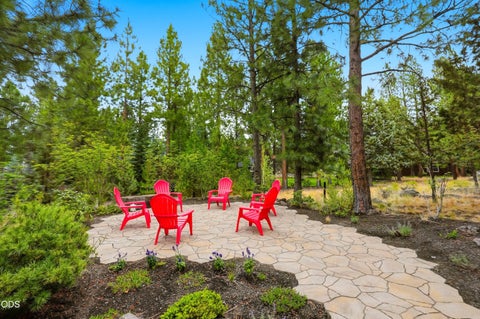 Tiny photo for 2966 NW Meldrum Court, Bend, OR 97703 (MLS # 220227377)