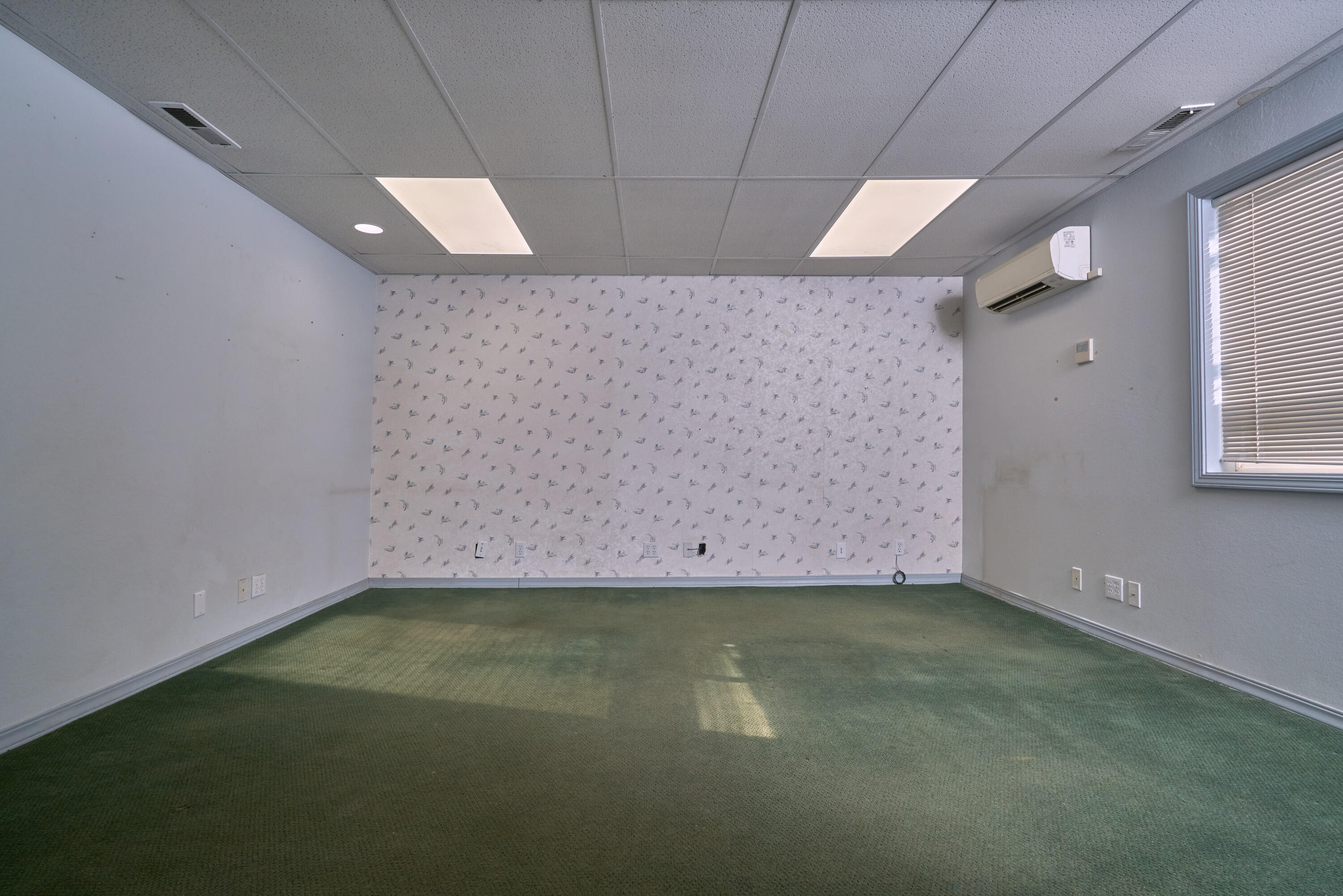 Russell Acres - Commercial Sale