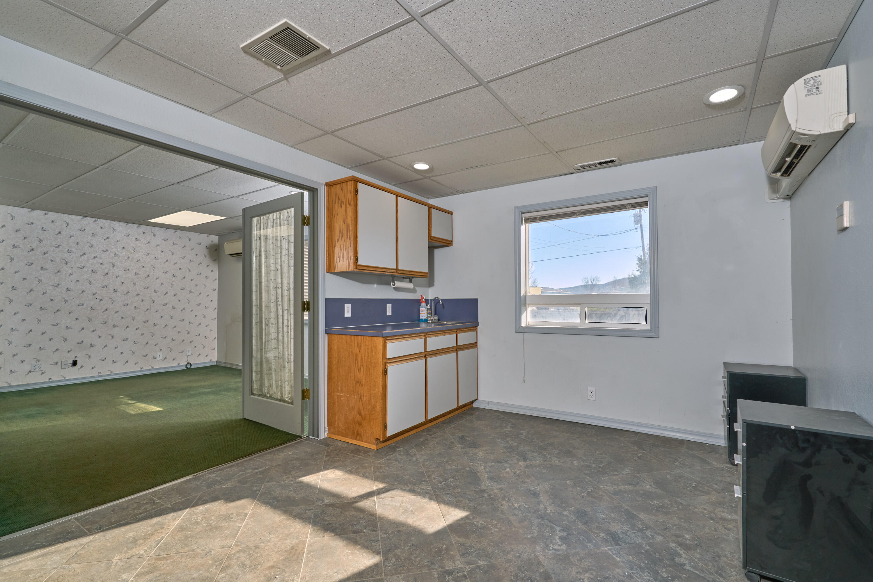 Russell Acres - Commercial Sale