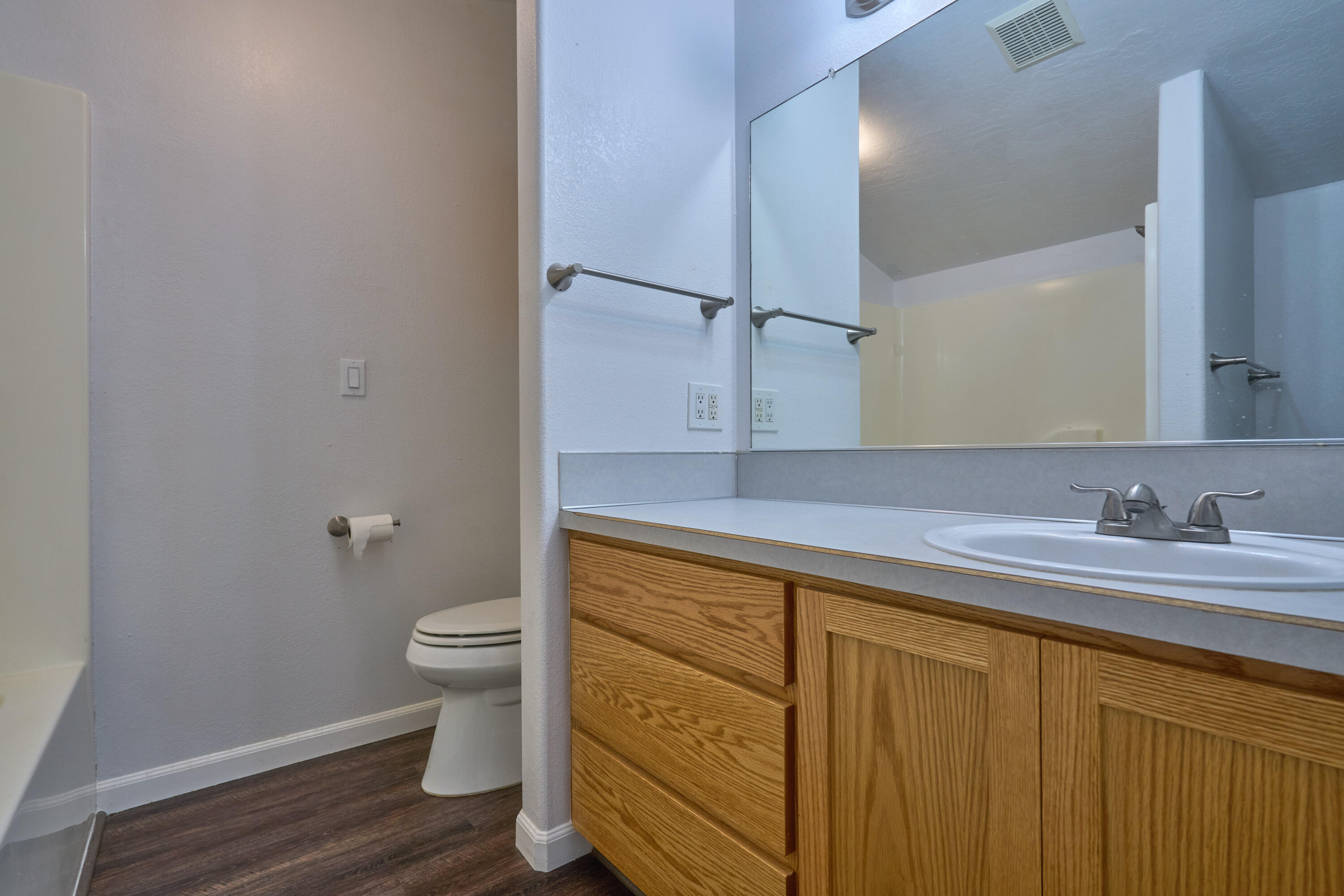 Russell Acres - Commercial Sale