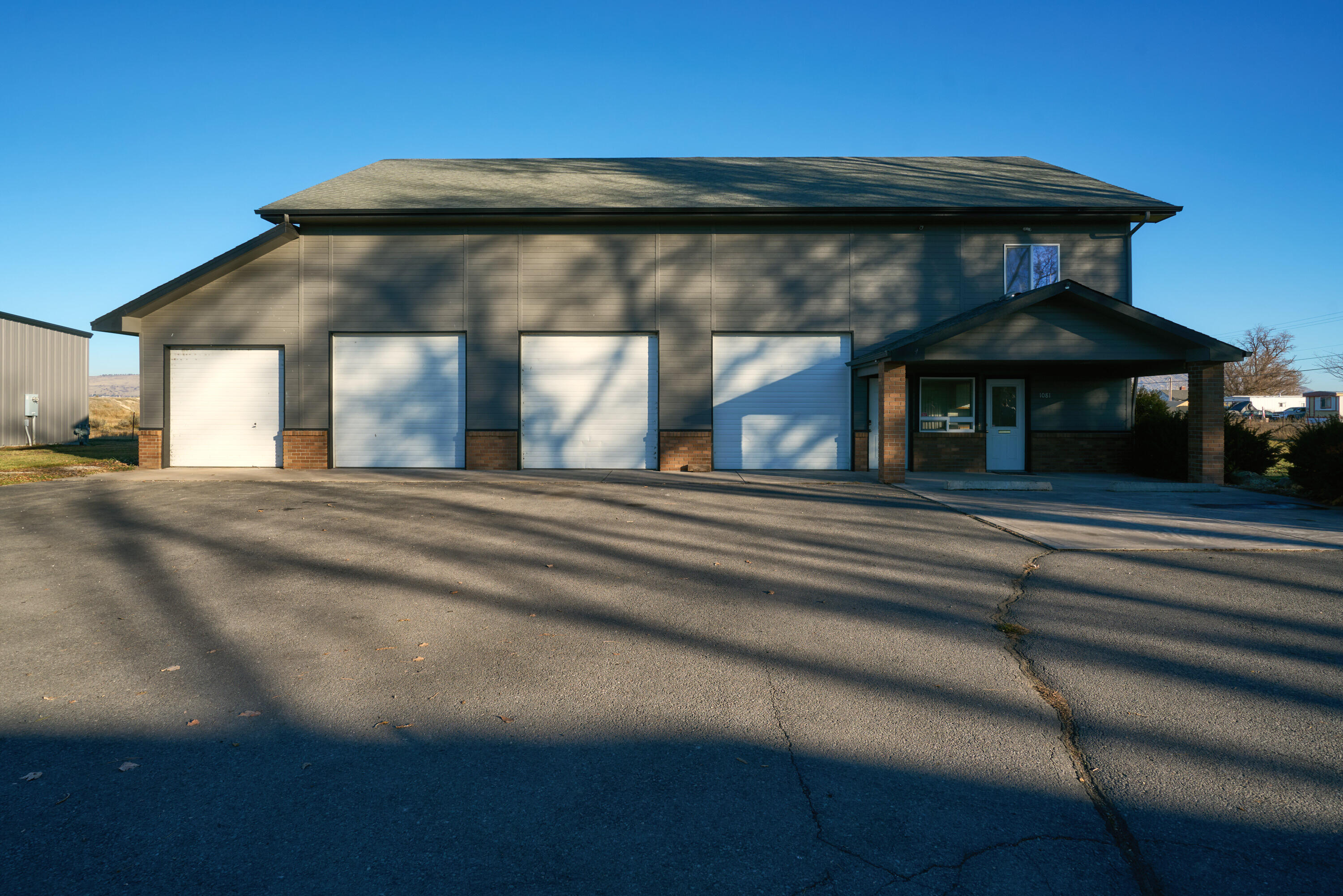 Russell Acres - Commercial Sale