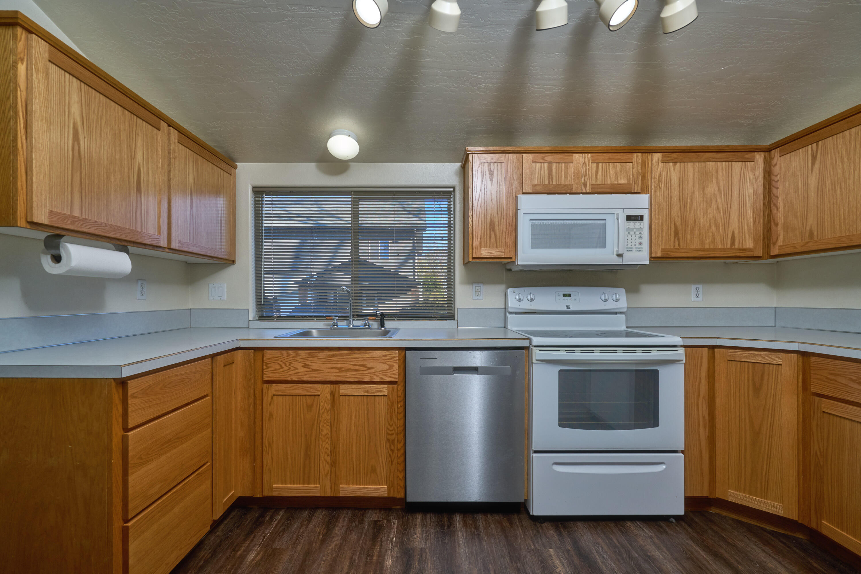 Russell Acres - Commercial Sale