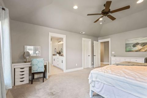 Tiny photo for 63326 Thoroughbred Place, Bend, OR 97703 (MLS # 220213305)
