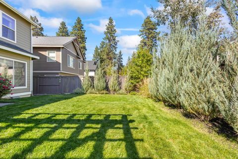 Tiny photo for 63326 Thoroughbred Place, Bend, OR 97703 (MLS # 220213305)