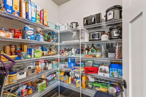 Tiny photo for 63326 Thoroughbred Place, Bend, OR 97703 (MLS # 220213305)